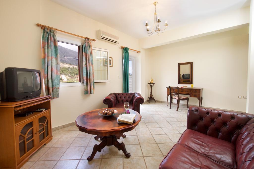 Boulevard Panorama Suites Agia Efimia Exterior foto